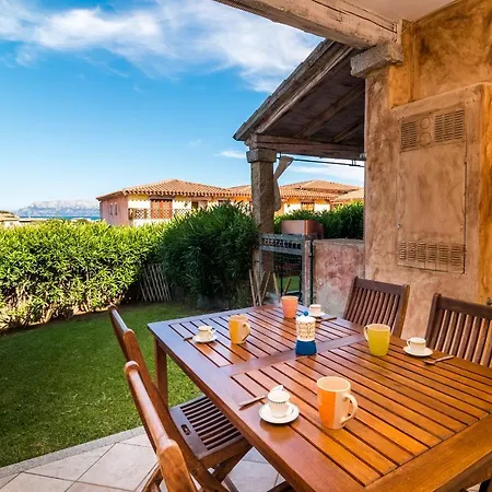 Belvedere 18 - 3 Shared Pool Apartment Olbia